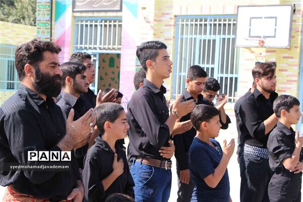 این بار دانش آموزان به استقبال محرم آمدند