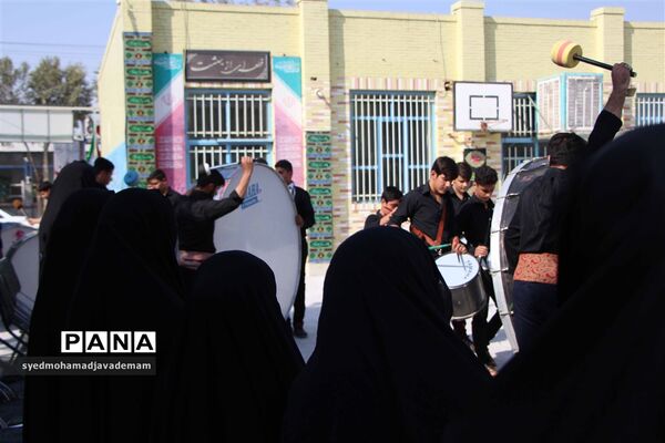 این بار دانش آموزان به استقبال محرم آمدند
