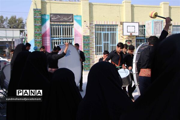 این بار دانش آموزان به استقبال محرم آمدند