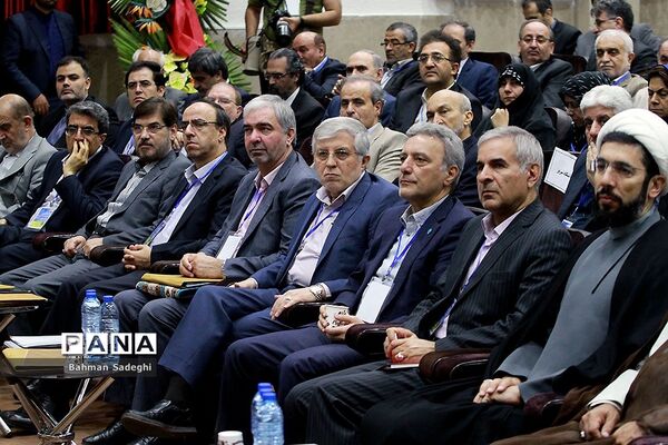 نشست سراسری روسای دانشگاه ها، مراکز آموزش عالی، پژوهشگاه ها و پارک های علم و فناوری