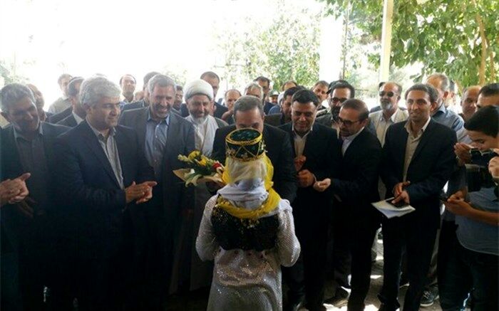 افتتاح یک مدرسه با حضور وزیر آموزش و پرورش در ایوانکی سمنان + تصویر