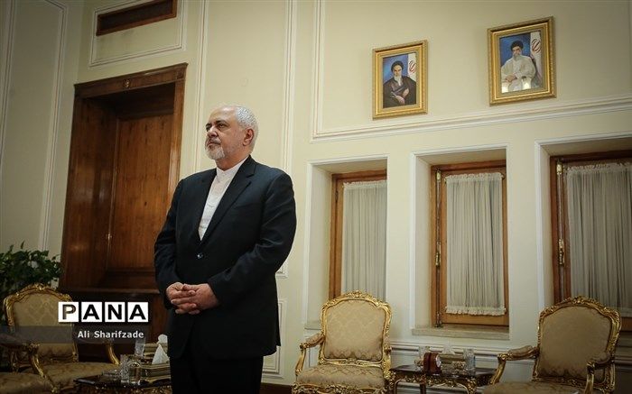 اعطای نشان دوستی رییس جمهور قزاقستان به ظریف