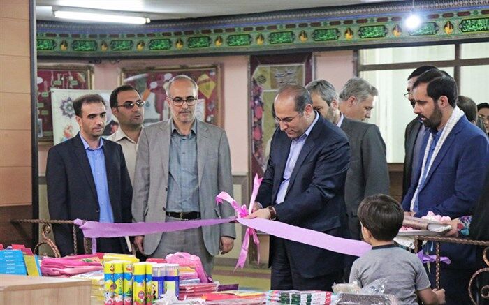 افتتاح نمایشگاه نوشت افزار و لوازم التحریر در همدان