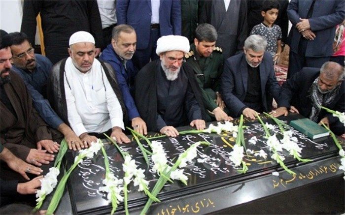 چهلمین سالگرد شهادت شهید عاشوری در چغادک " بوشهر "  برگزار شد