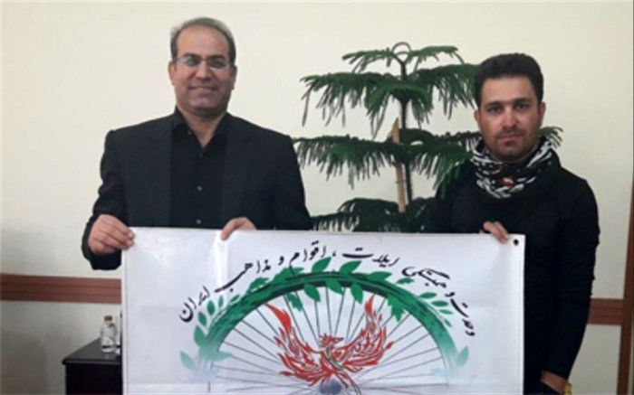 دیدار دوچرخه سوار مروج پیام وحدت با مدیرکل آموزش و پرورش استان همدان