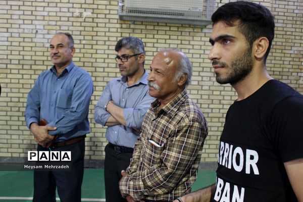 مسابقات هفت سنگ استان بوشهر