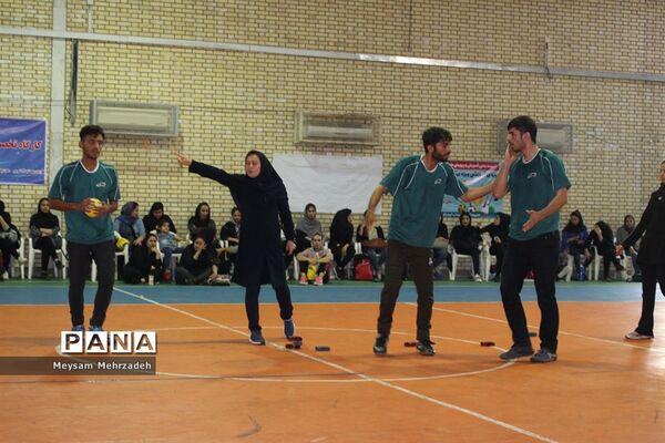 مسابقات هفت سنگ استان بوشهر