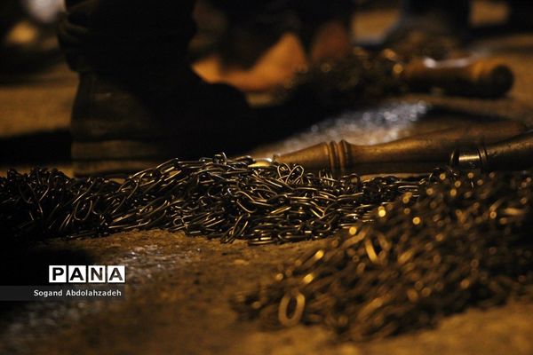 عزاداری مردم ساری در شب هشتم ماه محرم