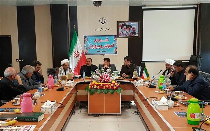 فرماندار نهاوند : برای نواختن زنگ آغاز سال تحصیلی جدید به محروم ترین منطقه  میرویم