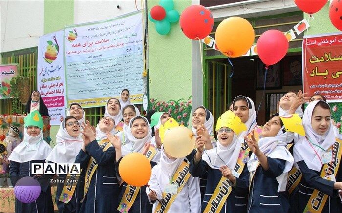 دانش‌آموزان مازندران دو رتبه برتر کشوری جشنواره سفیران سلامت را به دست آوردند