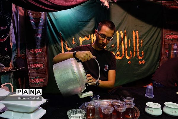 خادمان حسینی