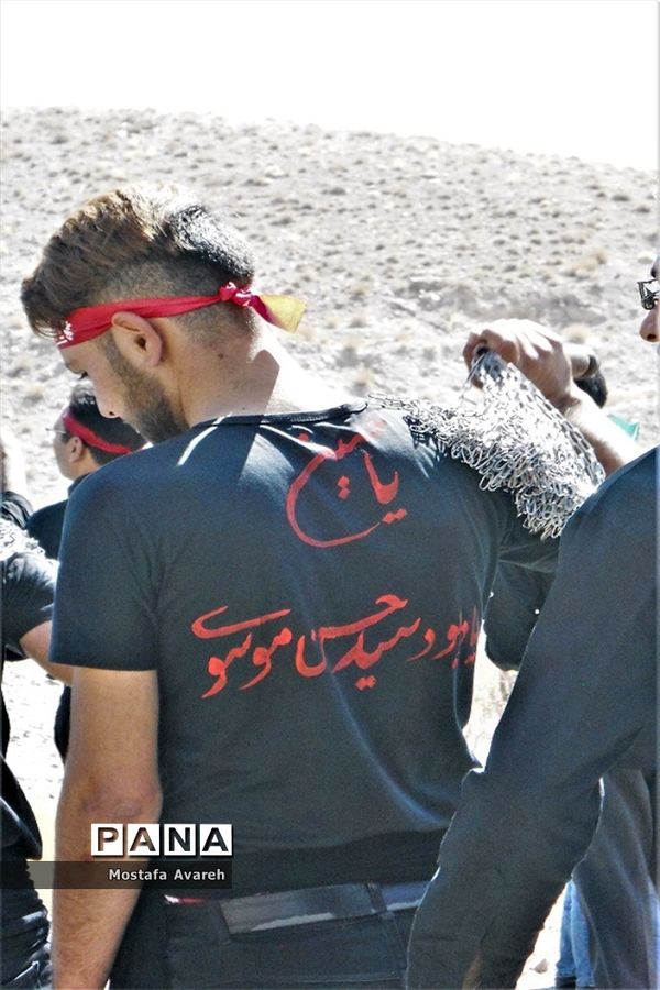 مراسم عزاداری روز تاسوعا حسینی در روستای براندود از توابع شهرستان درمیان