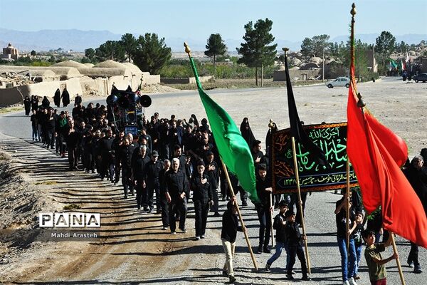 حضور دسته‌های سینه زنی برسر مزار شهید قهرمان شهرستان خوسف  خراسان جنوبی