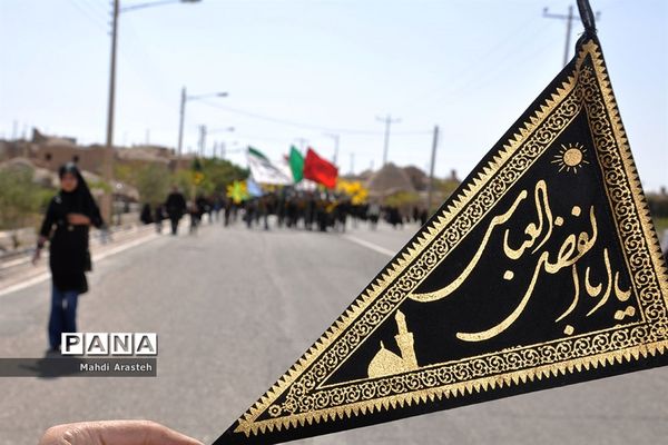 حضور دسته‌های سینه زنی برسر مزار شهید قهرمان شهرستان خوسف  خراسان جنوبی