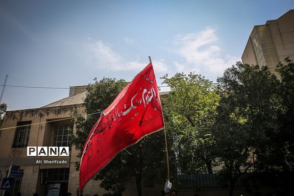 سوگواری تاسوعای حسینی در خیابان گرگان تهران