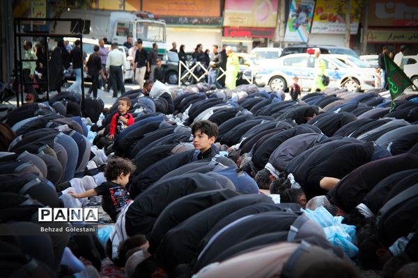 نماز ظهر عاشورا در ارومیه