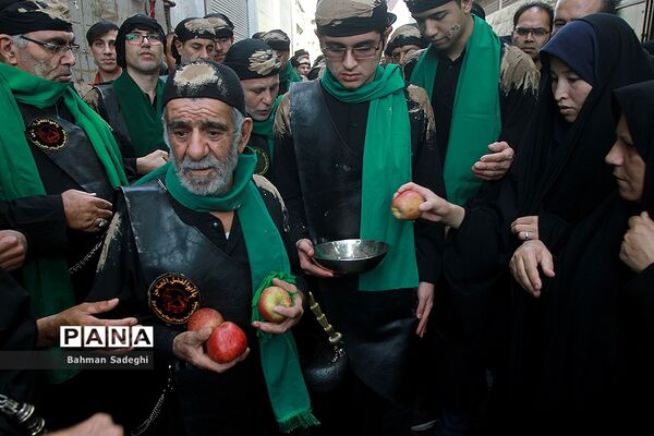 نذر سیب