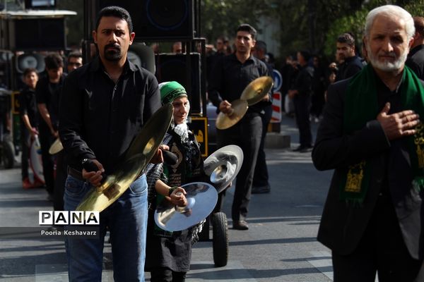 عزاداری روز عاشورا در شیراز