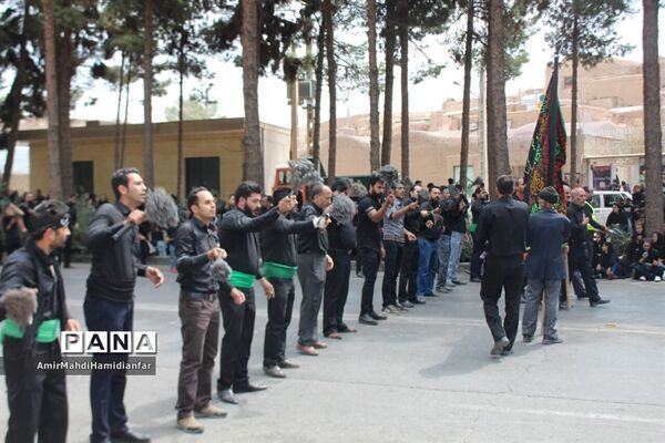برگزار نمازظهرعاشورا و عزاداری در قتلگاه