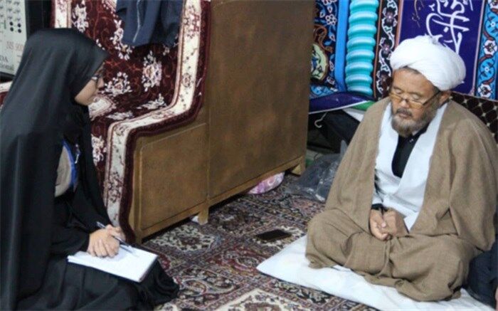 برگزاری جلسات حسینی با رویکرد حسینی زمبنه جذب جوانان را در بر دارد