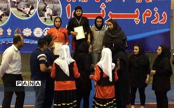 دانش آموز دختر کهگیلویه وبویراحمدی مقام قهرمانی مسابقات کشوری کونگ فو را کسب کرد