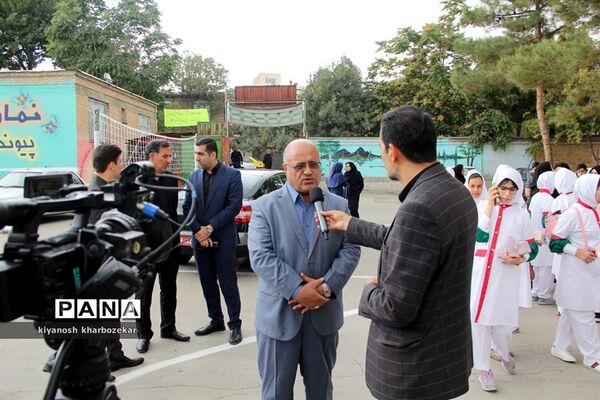 آیین نمادین نواختن  زنگ شکوفه‌ها در ارومیه