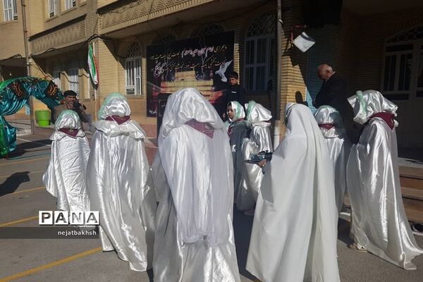 جشن شکوفه‌ها در مدرسه تمام تشکیلاتی غیر دولتی پویا ـ شهر یاسوج