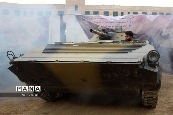 افتتاحیه نمایشگاه هفته دفاع مقدس در چهاردانگه