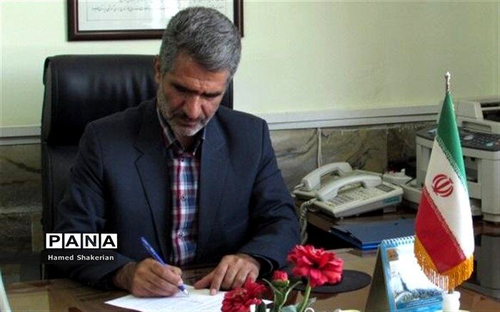 کمک550 میلیون ریالی خرید کتاب به دانش آموزان کم بضاعت بجنورد