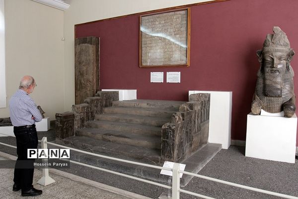 بازدید دانش آموزان از موزه ملی ایران