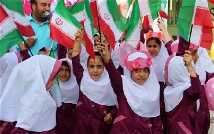 حضور 1200 دانش آموز کلاس اولی در شهرستان دیر