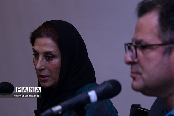 نمایش و نقد و بررسی فیلم اباجان در جزیره کیش