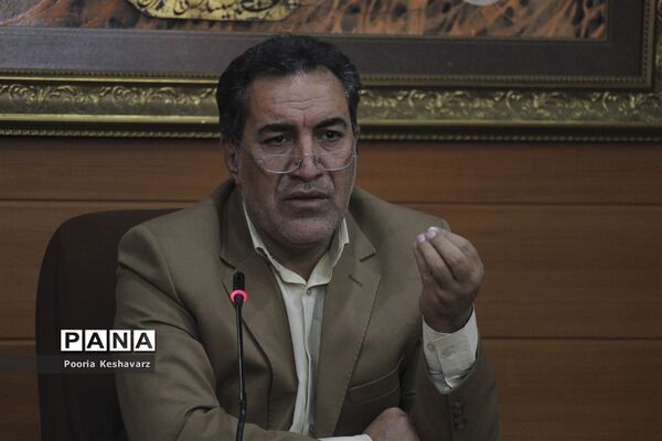 دیدار مدیرکل آموزش و پرورش فارس  با بانوان شاغل  این اداره