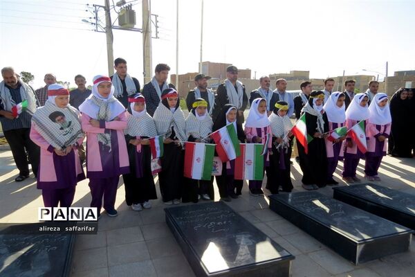 تجدید میثاق فرهنگیان اردستانی با شهدا