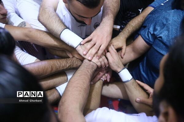 دیدار تیم‌های فوتسال شهروند ساری و گیتی‌پسند اصفهان