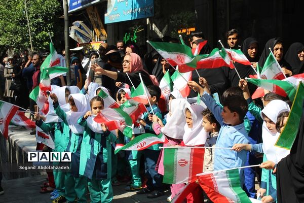 آیین تشییع پیکر آتش‌نشان شهید اسماعیل ابراهیمی