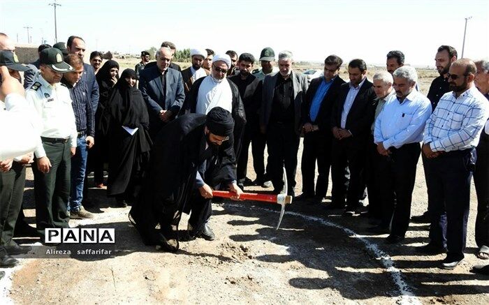 کلنگ زنی  احداث ساختمان جدید کلانتری زواره