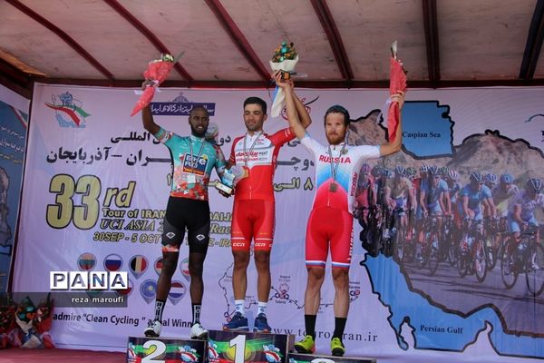 پایان دوره نخست  توردوچرخه سواری  ایران-آذربایجان در ارومیه