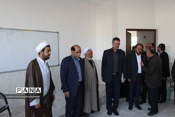 بهره برداری از چند طرح خیرین توسط مدیر کل آموزش و پرورش استان یزد
