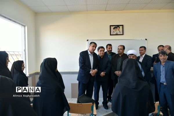 بازدید استاندار و مدیرکل آموزش‌وپرورش مازندران از مدارس بابلسر