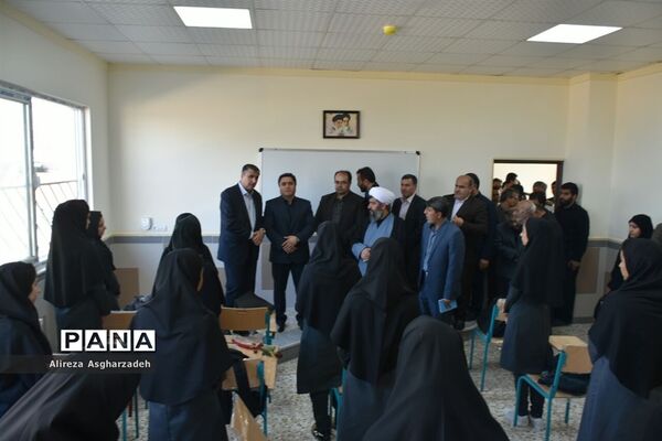 بازدید استاندار و مدیرکل آموزش‌وپرورش مازندران از مدارس بابلسر