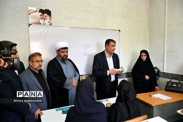 بازدید استاندار و مدیرکل آموزش‌وپرورش مازندران از مدارس بابلسر