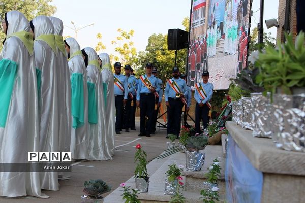 نواخته شدن زنگ آغاز سال تحصیلی در فارس