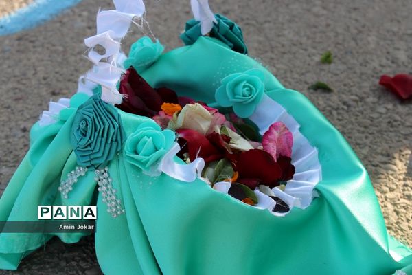 نواخته شدن زنگ آغاز سال تحصیلی در فارس