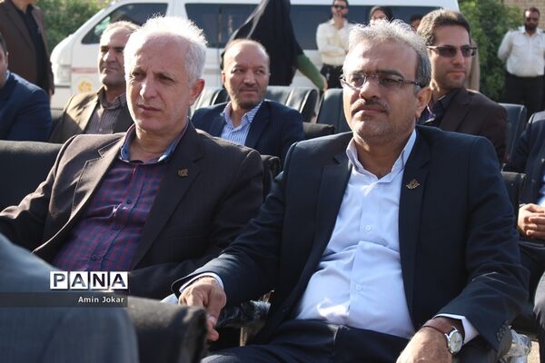 نواخته شدن زنگ آغاز سال تحصیلی در فارس