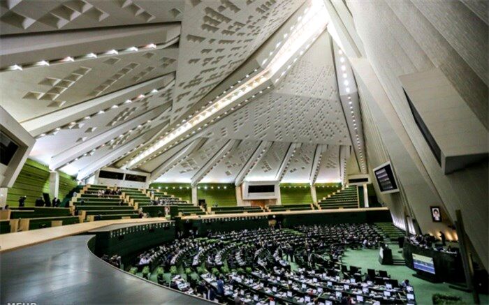 طراحان اصلاح قانون منع به‌کارگیری بازنشستگان مطرح کردند: از شمول شهردار تهران و رئیس فدراسیون فوتبال تا مستثنا بودن رئیس صدا و سیما