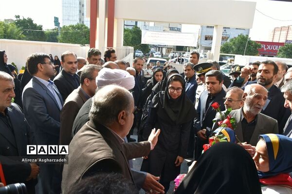 آغاز سال تحصیلی با حضور استاندار و‌ مدیرکل آموزش‌ و پرورش مازندران در بابلسر