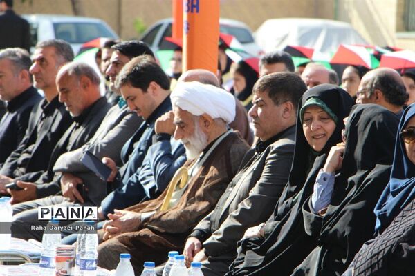 نواخته شدن زنگ آغاز سال تحصیلی جدید در اسلامشهر