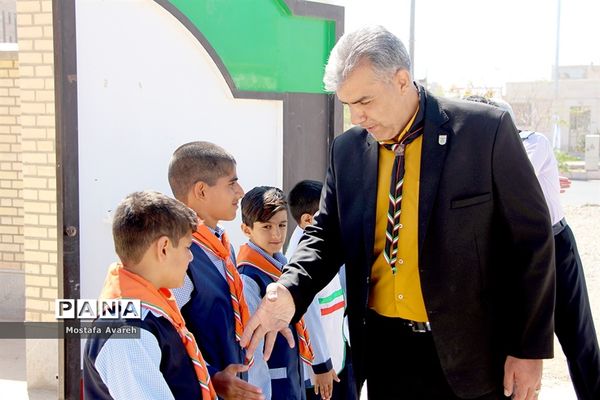 بازدید رئیس سازمان دانش‌آموزی استان خراسان جنوبی از مدرسه امام حسن مجتبی (ع) شهرستان قاین