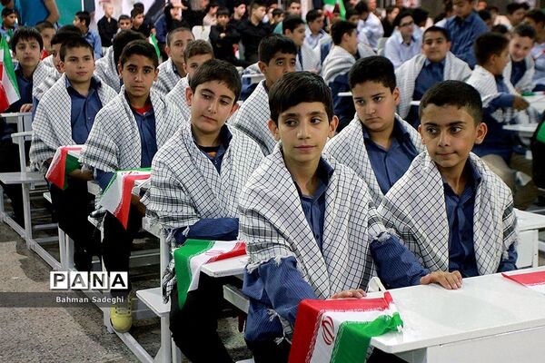 هشتمین مراسم زنگ دانش آموز شهید